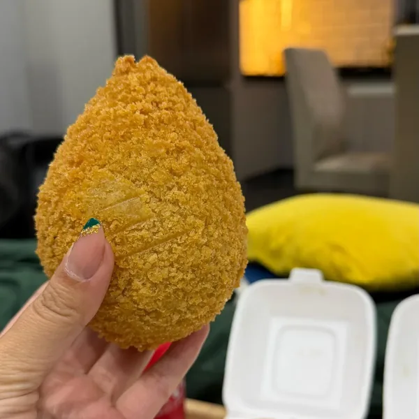 Super coxona na mão